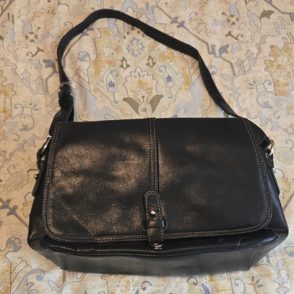 Aurielle Black Leather Shoulder Bag